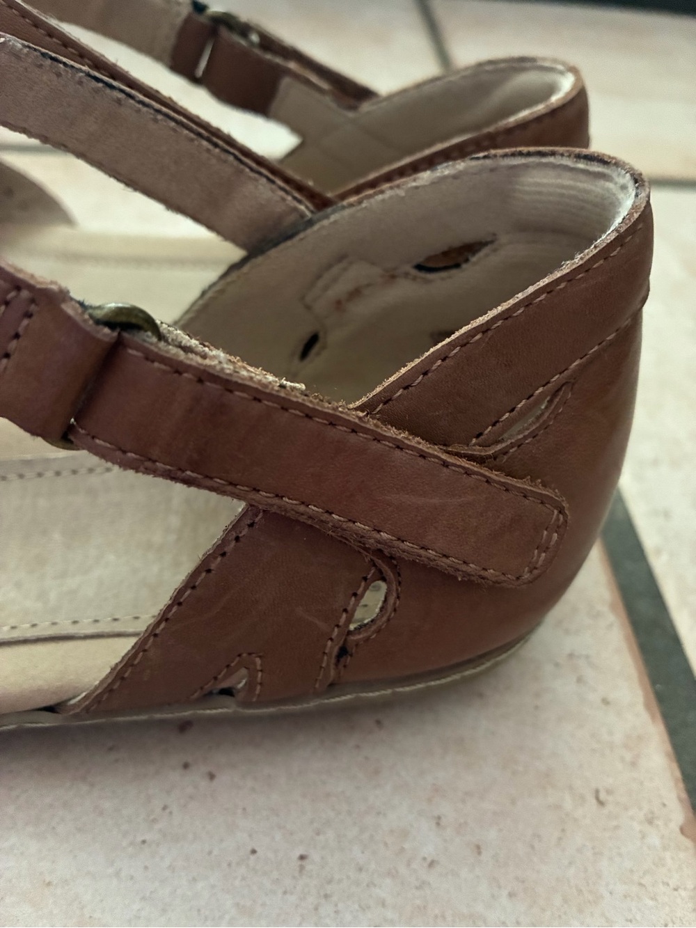 Earth Camellia Cahoon Women's Brown Laser-Cut Ankle-Strap Sandals - Picture 4 of 10